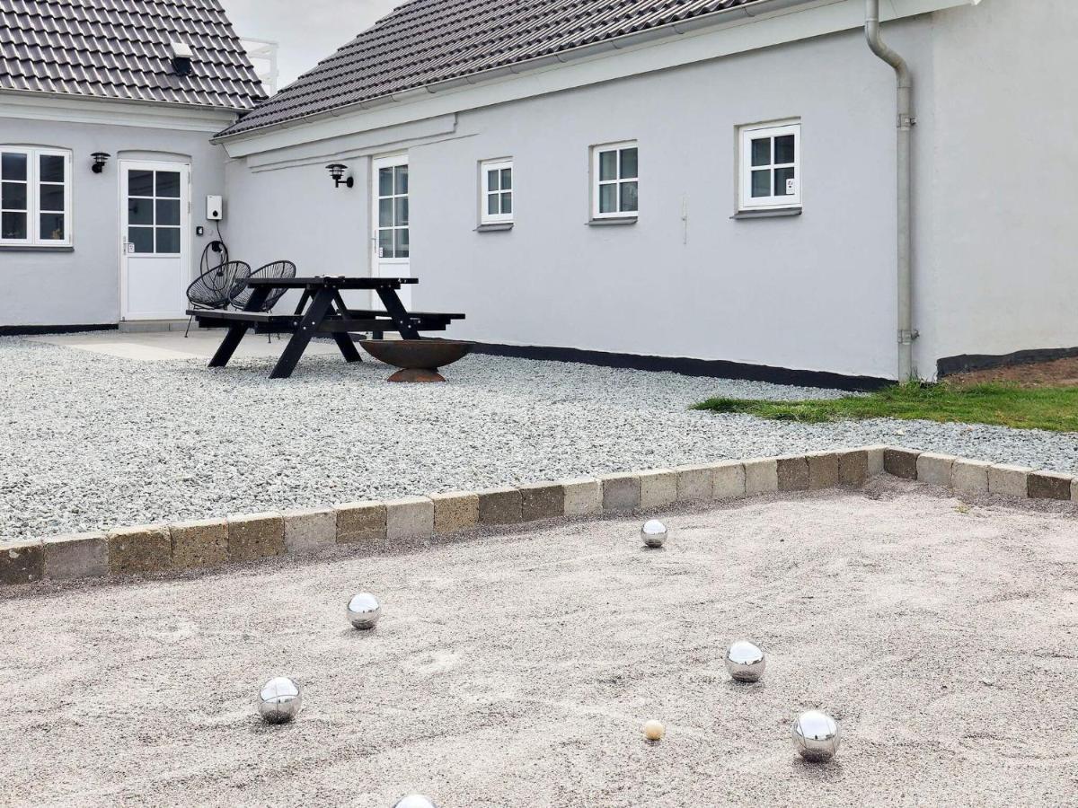 14 Person Holiday Home In L Kken Лёккен Экстерьер фото